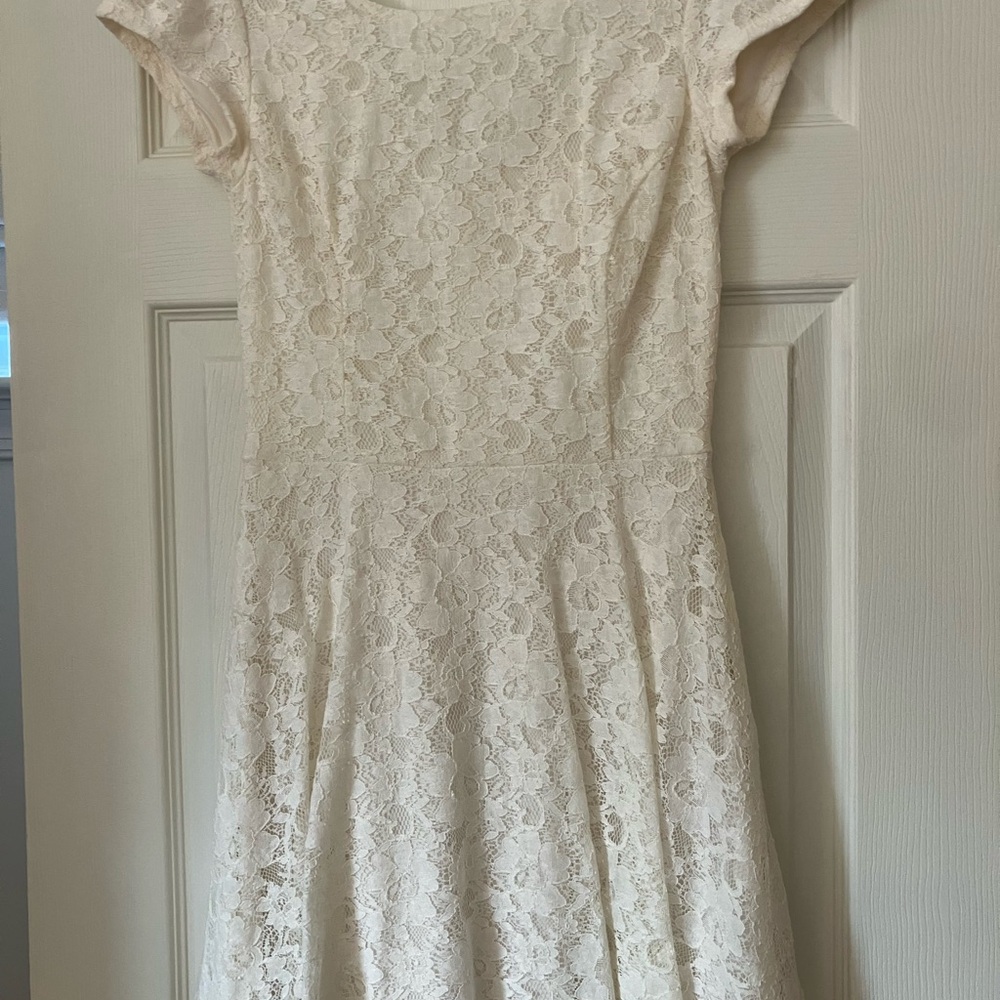Elegant Cream Lace Dress